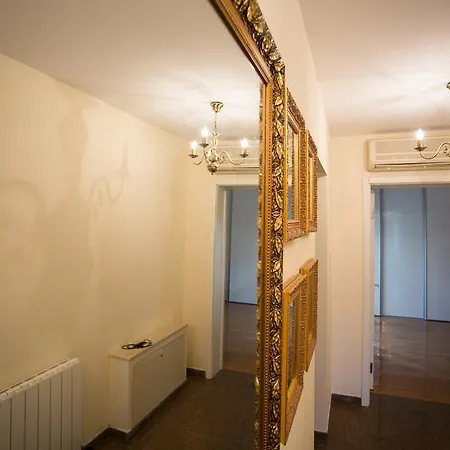 Apartament Metropole Cochet *